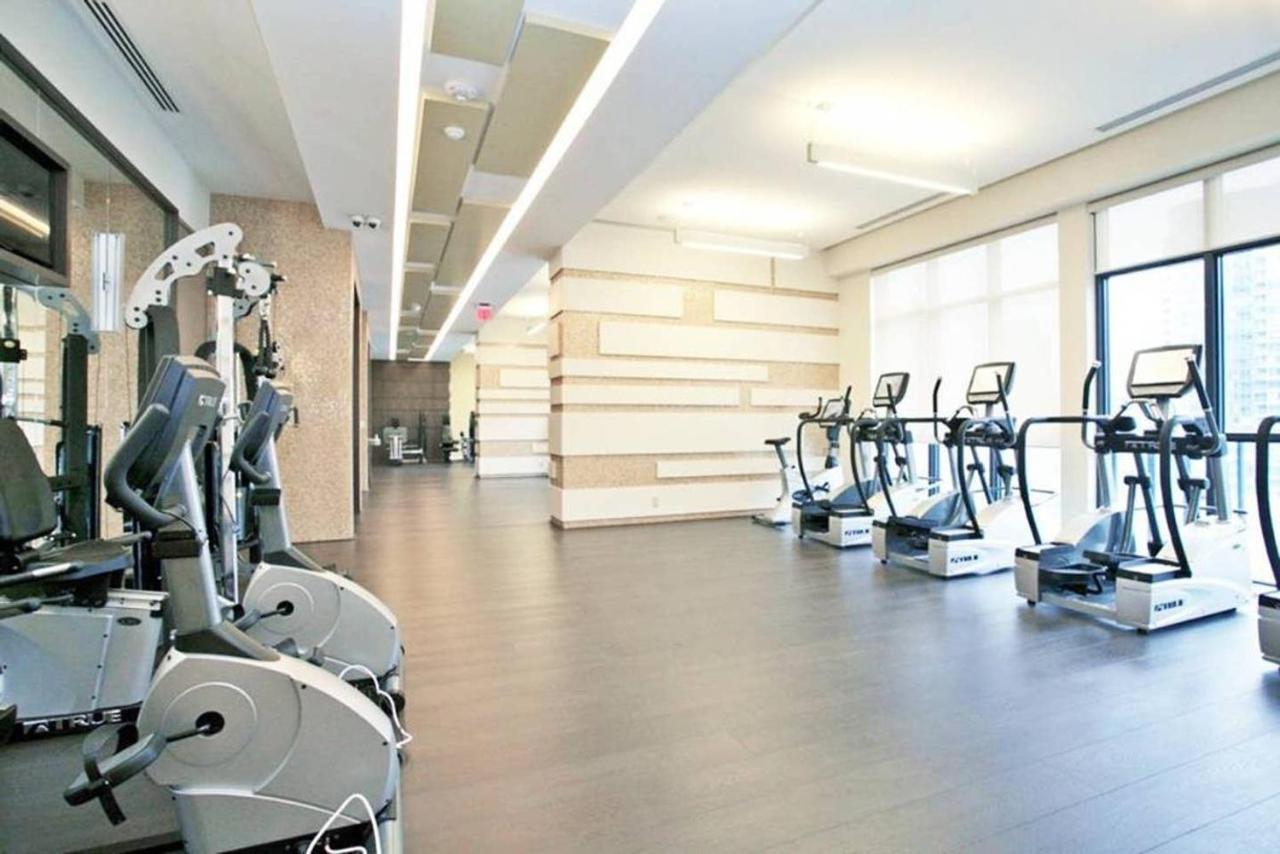 Stunning Views Of Downtown - Luxury High Rise With King Bed! Villa Toronto Exterior foto